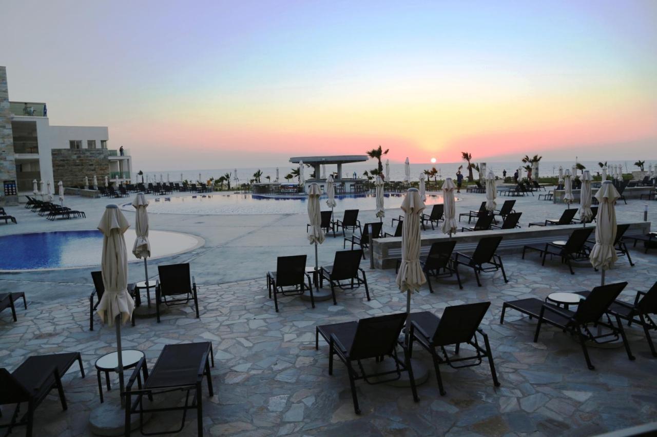 Gold Lagoon Kosher Hotel Paphos Exterior photo